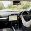 iPadをカーナビとして固定する方法｜車内で安全に使うための設置基準