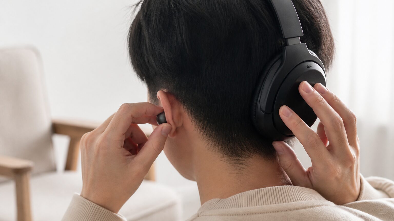 イヤホンとヘッドホンの耳への負担を見極める基準